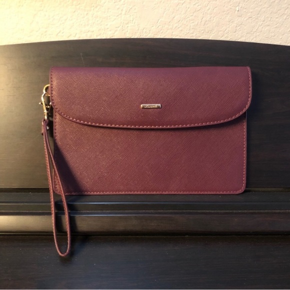 NWOT Purple Wallet Clutch Purse Wristlet - Picture 2 of 7